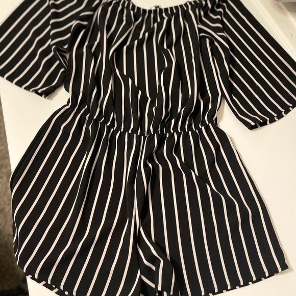 Ambiance romper - Picture 2 of 5